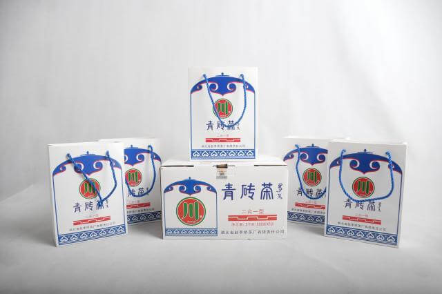 迎新春，送茶禮！買網(wǎng)紅二合一青磚茶送泡茶分離杯活動開始啦