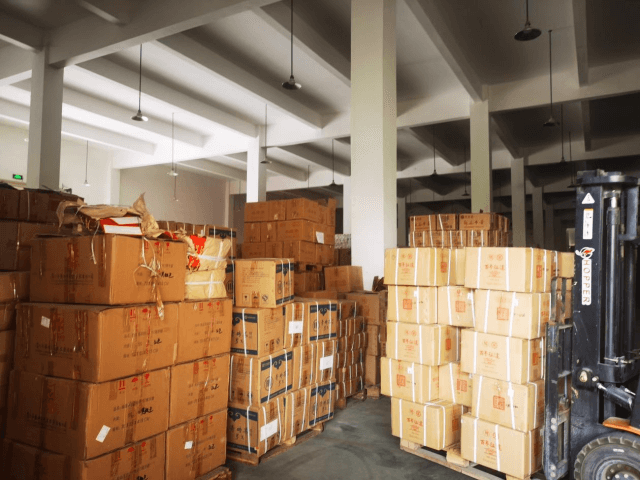 秋風(fēng)徐來(lái)，發(fā)貨正忙不等閑 —“百年征途”新品正式批量出貨